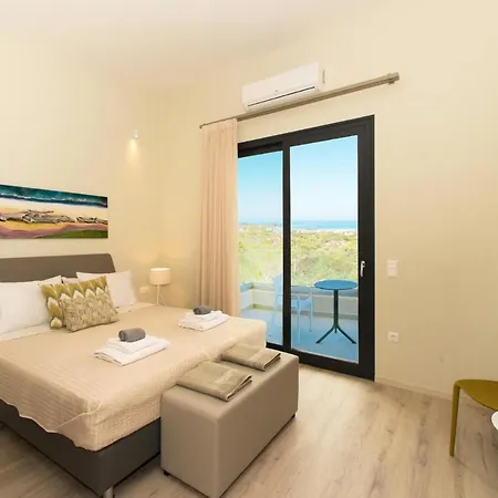 Sleeps 8 Pool Air Con Wifi Roda (Corfu)